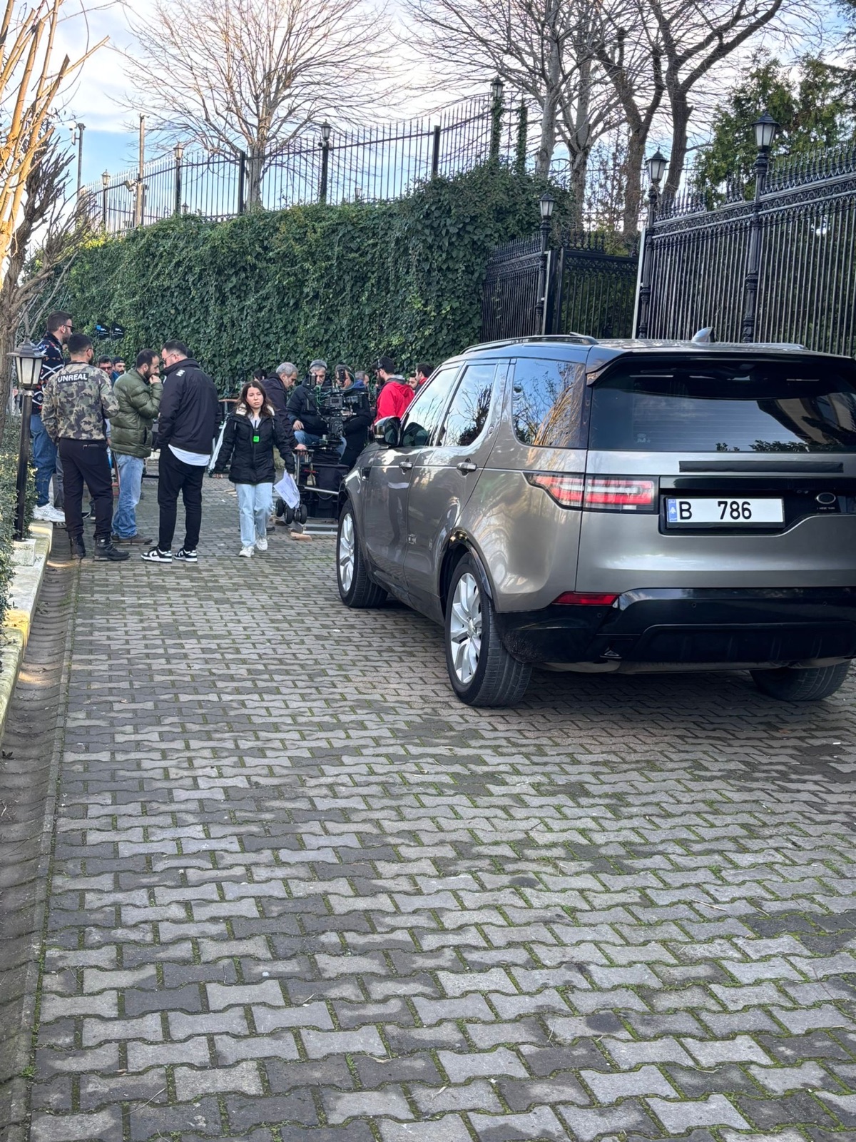 Land Rover Discovery — dizi seti araç kiralama